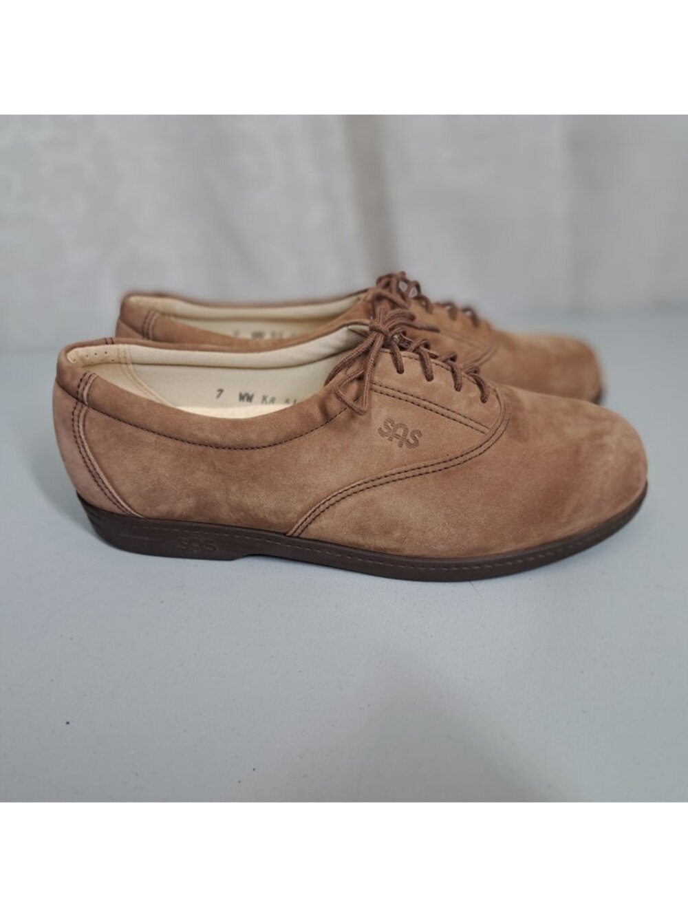 SAS Whisper Womens Oxford Shoes Size 7WW Brown Tan Nubuck Leather Tripad Comfort